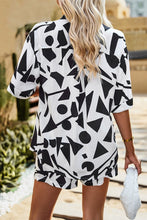 Load image into Gallery viewer, Black and White Abstract Blouse 50020