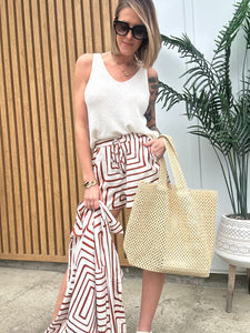 White Knit Necessity 00004