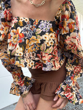 Load image into Gallery viewer, Floral flowy Blouse 00045
