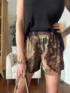 Paisley Short 00027