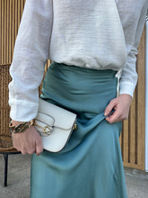 Load image into Gallery viewer, White Linen Blouse 00049