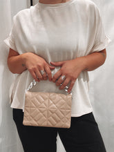 Load image into Gallery viewer, Nude clutch/shoulder bag