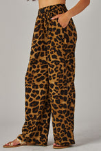 Load image into Gallery viewer, Leopard parachute pant 50038