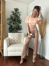 Load image into Gallery viewer, Peach flowy Blouse 00044