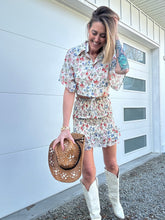 Load image into Gallery viewer, Floral Blouse 00077