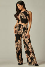 Load image into Gallery viewer, Crinkle summer Palm print pant 50036