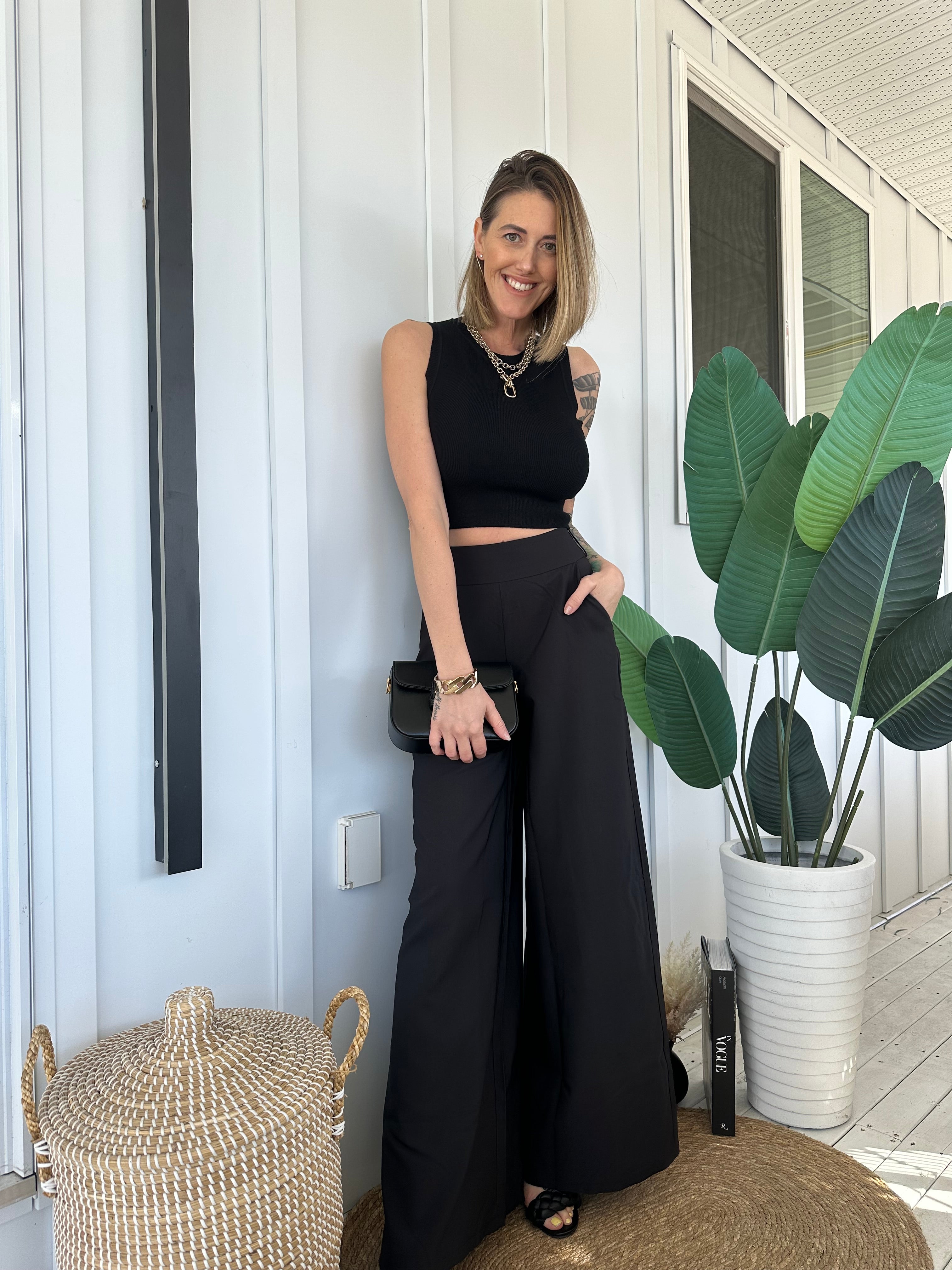Black Palazzo 00009