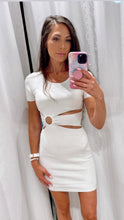 Load image into Gallery viewer, Picture perfect White dress 25154